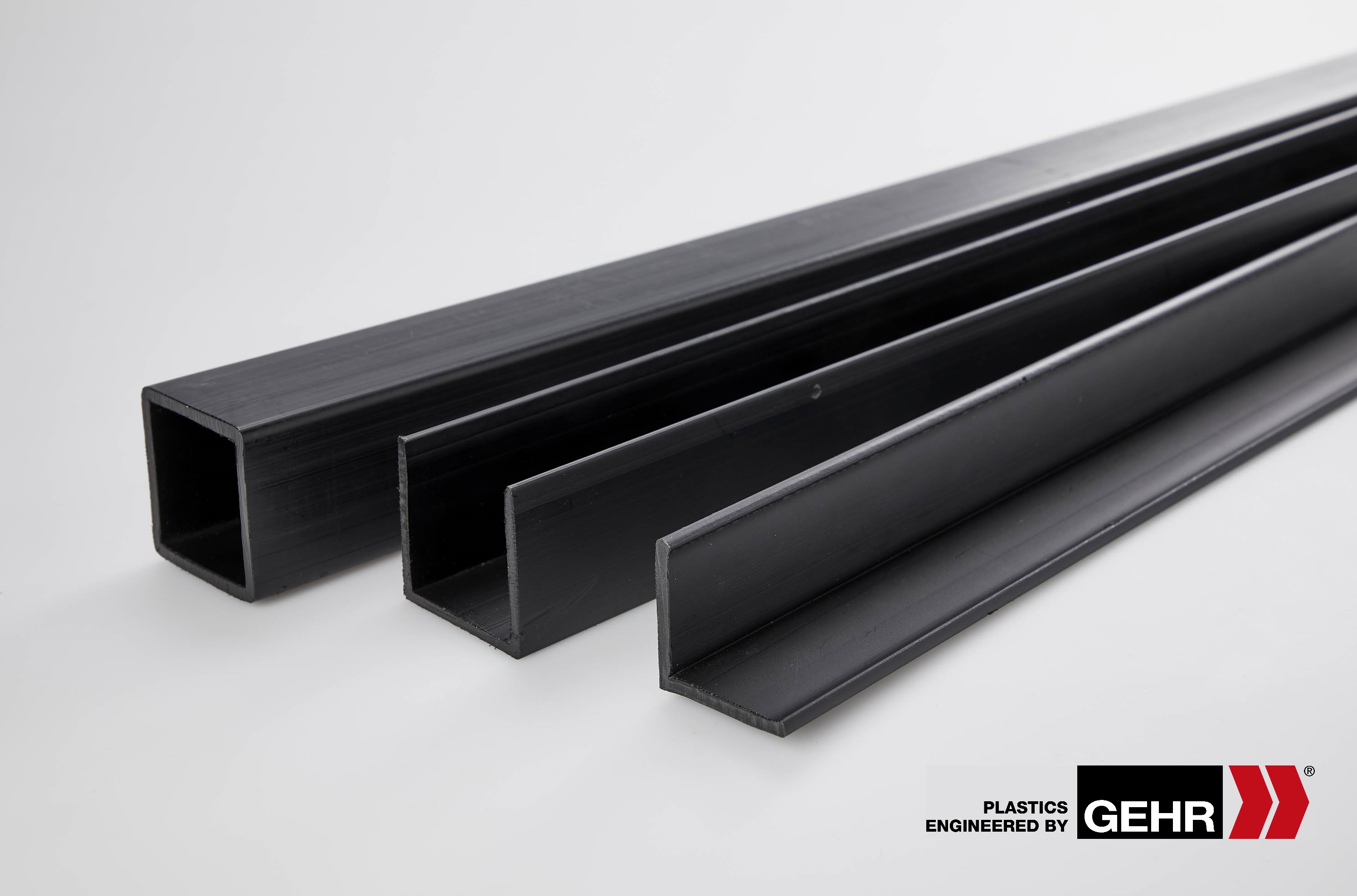 GEHR PE-HD Tubes carrés 73 x 53 x 4 mm noir